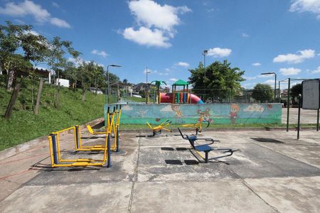 Apartamento à venda com 2 quartos, 46m² em Jardim Dona Sinha, São Paulo
