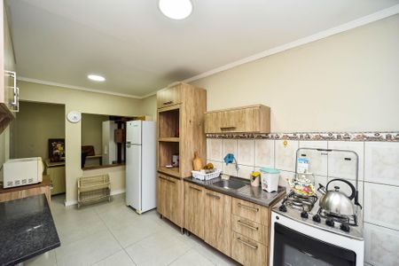 Casa para alugar com 180m², 2 quartos e 3 vagas Casa para alugar com 180m², 2 quartos e 3 vagasCozinha/Casa térreo