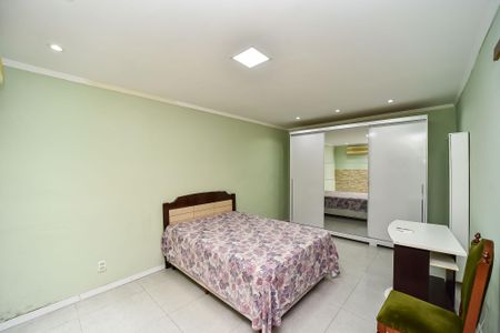 Casa para alugar com 180m², 2 quartos e 3 vagas Casa para alugar com 180m², 2 quartos e 3 vagasSuíte/Casa térreo