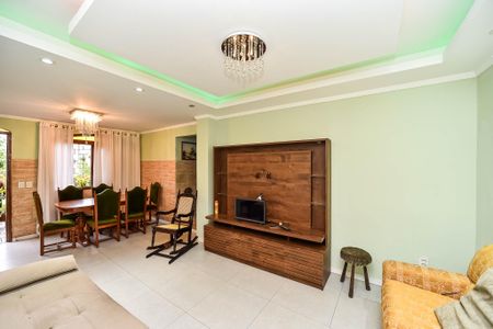 Casa para alugar com 180m², 2 quartos e 3 vagas Casa para alugar com 180m², 2 quartos e 3 vagasSala/Casa térreo