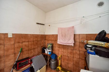 Casa para alugar com 180m², 2 quartos e 3 vagas Casa para alugar com 180m², 2 quartos e 3 vagasÁrea de Serviço/Casa andar superior