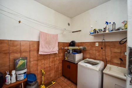 Casa para alugar com 180m², 2 quartos e 3 vagas Casa para alugar com 180m², 2 quartos e 3 vagasÁrea de Serviço/Casa andar superior