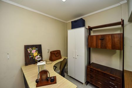 Casa para alugar com 180m², 2 quartos e 3 vagas Casa para alugar com 180m², 2 quartos e 3 vagasEscritório/Casa térreo