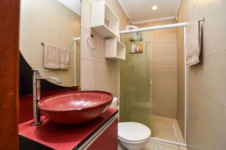 Casa para alugar com 180m², 2 quartos e 3 vagas Casa para alugar com 180m², 2 quartos e 3 vagasBanheiro/Casa andar superior
