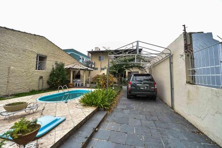 Casa para alugar com 180m², 2 quartos e 3 vagas Casa para alugar com 180m², 2 quartos e 3 vagasGaragem
