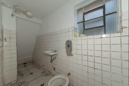 Banheiro de casa para alugar com 1 quarto, 48m² em Jardim Angela, São Paulo