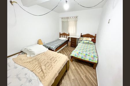 Casa para alugar com 379m², 7 quartos e 3 vagas Casa para alugar com 379m², 7 quartos e 3 vagasQuarto 4