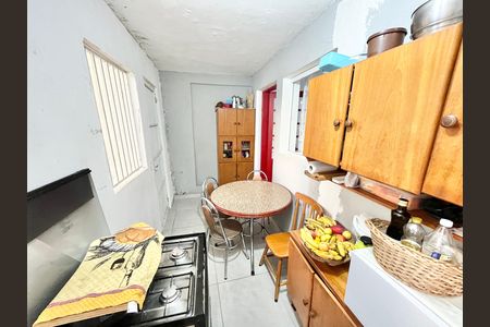 Casa para alugar com 379m², 7 quartos e 3 vagas Casa para alugar com 379m², 7 quartos e 3 vagasCozinha 2