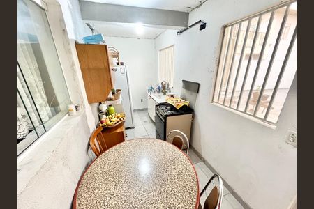 Casa para alugar com 379m², 7 quartos e 3 vagas Casa para alugar com 379m², 7 quartos e 3 vagasCozinha 2