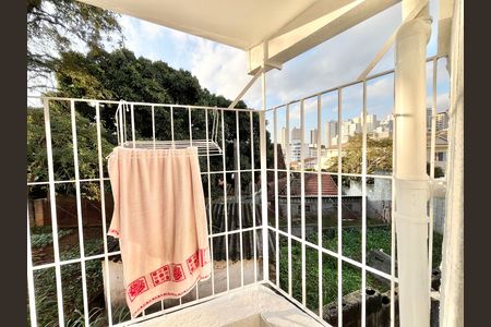 Casa para alugar com 379m², 7 quartos e 3 vagas Casa para alugar com 379m², 7 quartos e 3 vagasVaranda
