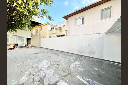 Casa para alugar com 379m², 7 quartos e 3 vagas Casa para alugar com 379m², 7 quartos e 3 vagasQuintal 2