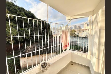Casa para alugar com 379m², 7 quartos e 3 vagas Casa para alugar com 379m², 7 quartos e 3 vagasVaranda