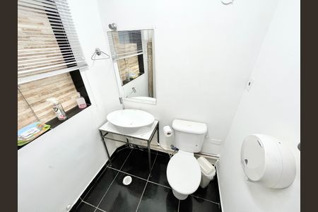 Casa para alugar com 379m², 7 quartos e 3 vagas Casa para alugar com 379m², 7 quartos e 3 vagasBanheiro 3