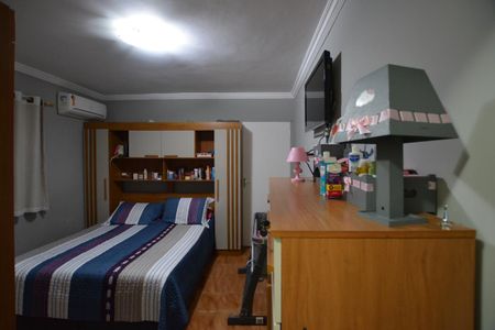 Casa para alugar com 120m², 2 quartos e 2 vagas