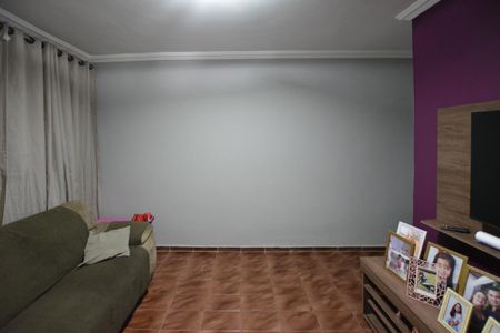 Casa para alugar com 120m², 2 quartos e 2 vagas