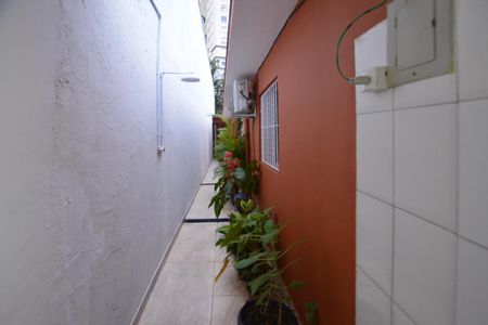 Casa para alugar com 120m², 2 quartos e 2 vagas