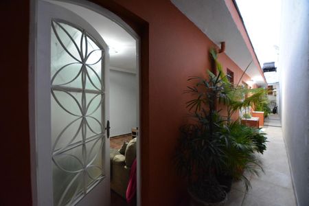 Casa para alugar com 120m², 2 quartos e 2 vagas