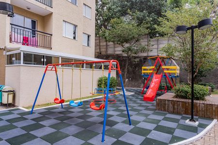 Apartamento à venda com 53m², 2 quartos e 1 vaga Apartamento à venda com 53m², 2 quartos e 1 vagaÁrea comum - Playground