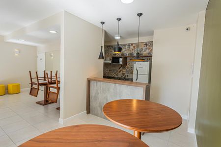 Apartamento à venda com 53m², 2 quartos e 1 vaga Apartamento à venda com 53m², 2 quartos e 1 vagaSalão de Festas