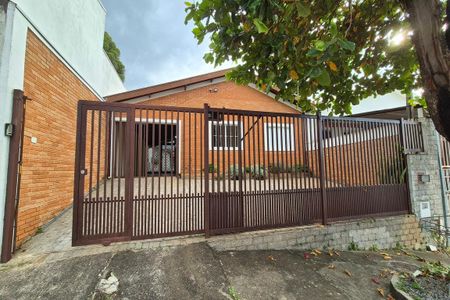 Casa à venda com 184m², 4 quartos e 4 vagas Casa à venda com 184m², 4 quartos e 4 vagasFachada do Prédio
