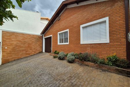 Casa à venda com 184m², 4 quartos e 4 vagas Casa à venda com 184m², 4 quartos e 4 vagasFachada do Prédio