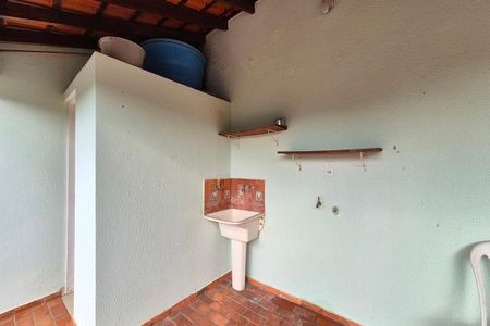 Casa à venda com 184m², 4 quartos e 4 vagas Casa à venda com 184m², 4 quartos e 4 vagasÁrea de Serviço