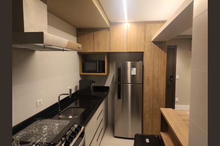 Cozinha de apartamento para alugar com 1 quarto, 53m² em Alphaville Industrial, Barueri