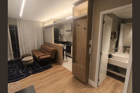 Sala de apartamento para alugar com 1 quarto, 53m² em Alphaville Industrial, Barueri