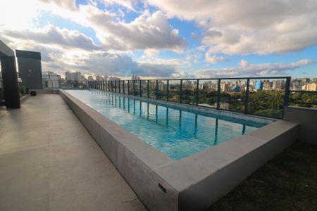 Studio à venda com 23m², 1 quarto e 1 vaga Studio à venda com 23m², 1 quarto e 1 vagaÁrea comum - Piscina