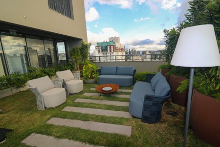 Studio à venda com 23m², 1 quarto e 1 vaga Studio à venda com 23m², 1 quarto e 1 vagaÁrea comum-Jardim
