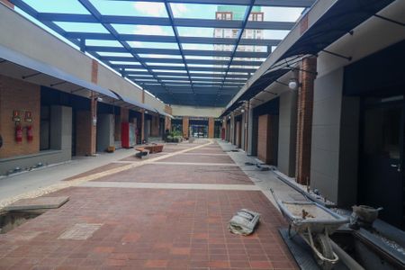 Studio à venda com 23m², 1 quarto e 1 vaga Studio à venda com 23m², 1 quarto e 1 vagaÁrea comum-shopping
