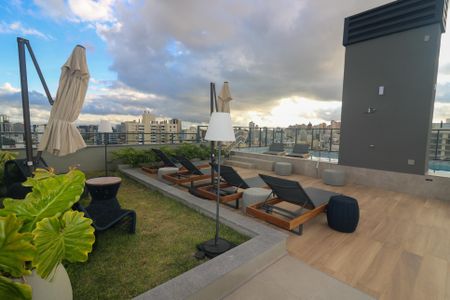 Studio à venda com 23m², 1 quarto e 1 vaga Studio à venda com 23m², 1 quarto e 1 vagaÁrea comum - Piscina
