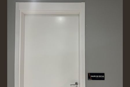 Apartamento para alugar com 27m², 1 quarto e sem vagaÁrea comum - Salão de festas