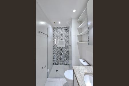 Apartamento para alugar com 70m², 2 quartos e 1 vaga Apartamento para alugar com 70m², 2 quartos e 1 vagaBanheiro