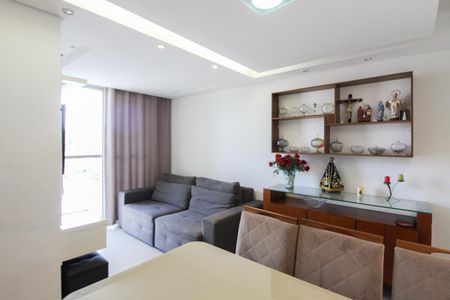 Apartamento à venda com 68m², 3 quartos e 1 vaga Apartamento à venda com 68m², 3 quartos e 1 vagaSala