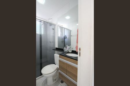 Apartamento à venda com 68m², 3 quartos e 1 vaga Apartamento à venda com 68m², 3 quartos e 1 vagaBanheiro Social