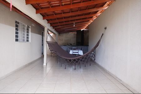 Casa à venda com 218m², 3 quartos e 2 vagas