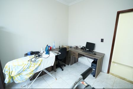 Casa à venda com 218m², 3 quartos e 2 vagas