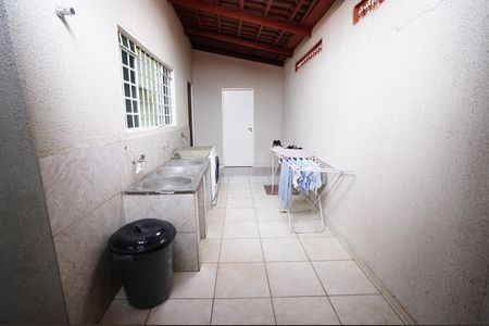 Casa à venda com 3 quartos, 218m² em Setor Urias Magalhães, Goiânia