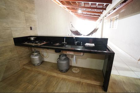 Casa à venda com 218m², 3 quartos e 2 vagas