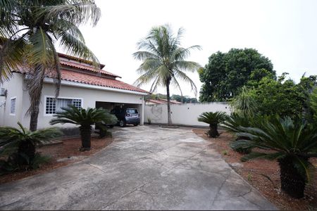 Casa à venda com 218m², 3 quartos e 2 vagas