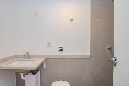 Apartamento à venda com 66m², 2 quartos e 1 vaga Apartamento à venda com 66m², 2 quartos e 1 vagaBanheiro da Suíte