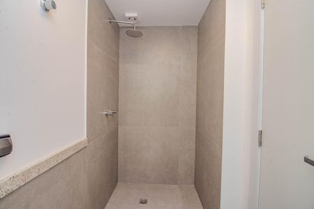 Apartamento à venda com 66m², 2 quartos e 1 vaga Apartamento à venda com 66m², 2 quartos e 1 vagaBanheiro da Suíte