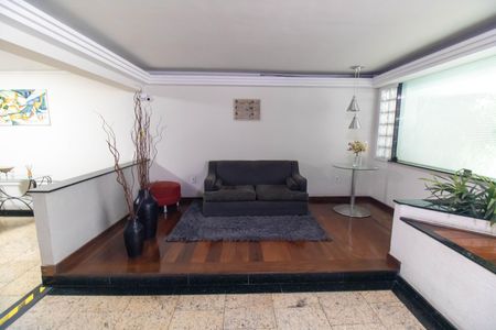 Apartamento à venda com 120m², 3 quartos e 2 vagas Apartamento à venda com 120m², 3 quartos e 2 vagasPortaria