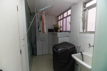 Apartamento à venda com 120m², 3 quartos e 2 vagas Apartamento à venda com 120m², 3 quartos e 2 vagasÁrea de Serviço