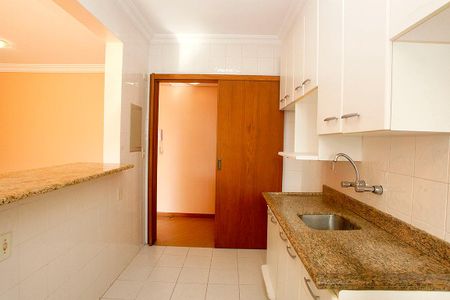 Apartamento à venda com 72m², 2 quartos e 1 vagaCozinha + Área de Serviço