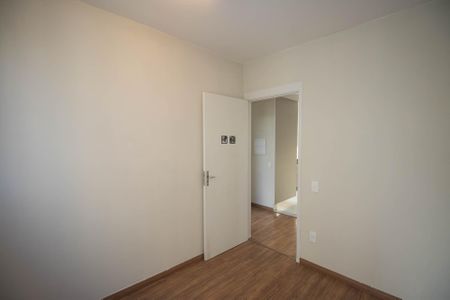 Quarto 1 de apartamento para alugar com 2 quartos, 47m² em Lagoinha, São Gonçalo