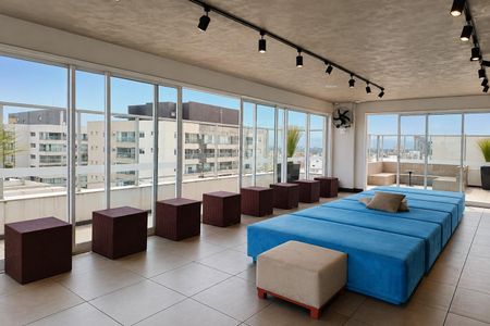 Studio para alugar com 41m², 1 quarto e 1 vaga Studio para alugar com 41m², 1 quarto e 1 vagaCoworking