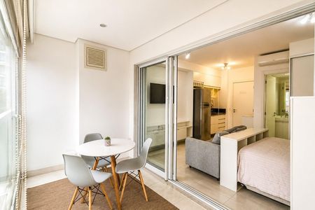 Studio para alugar com 41m², 1 quarto e 1 vaga Studio para alugar com 41m², 1 quarto e 1 vagaVaranda