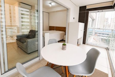 Varanda de kitnet/studio para alugar com 1 quarto, 41m² em Consolação, São Paulo